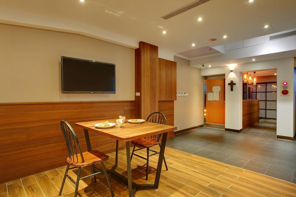 Bayman Hotel Тайпей Екстериор снимка