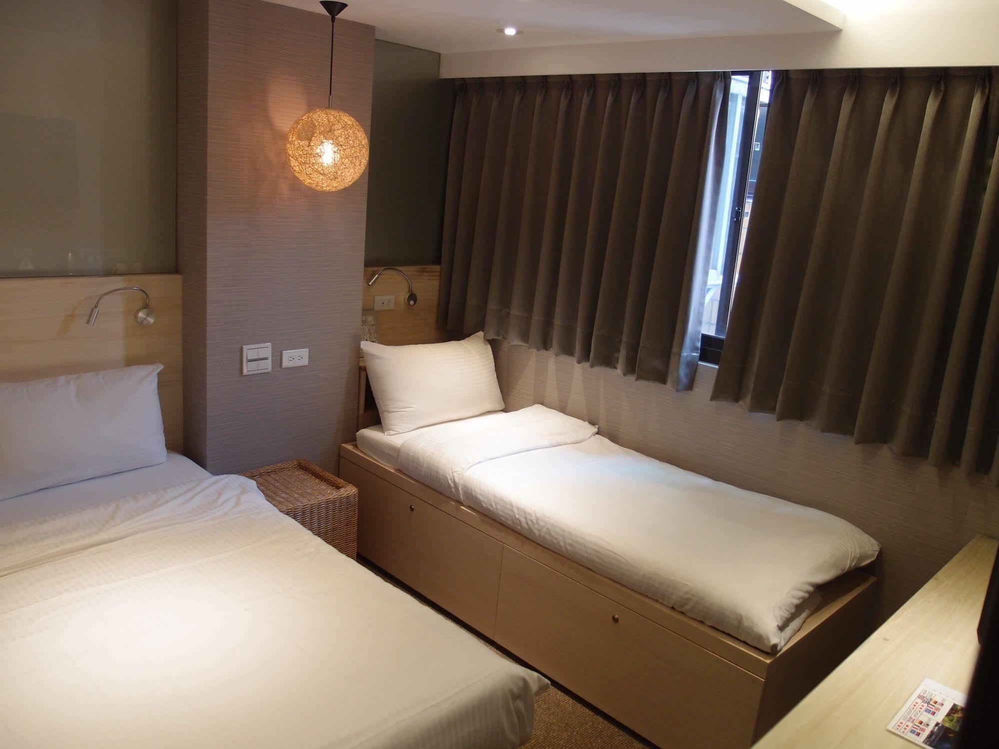 Bayman Hotel Тайпей Екстериор снимка