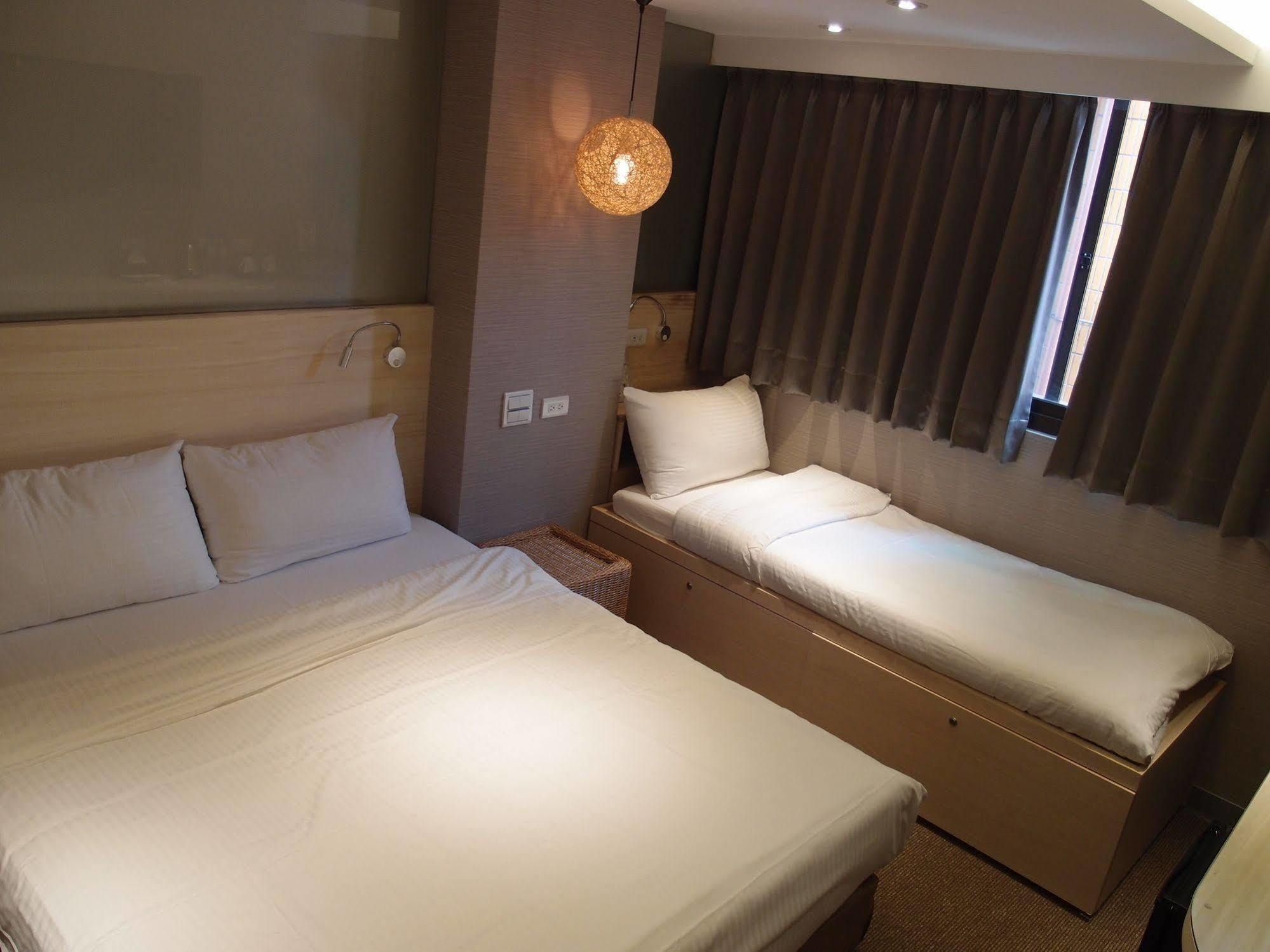 Bayman Hotel Тайпей Екстериор снимка
