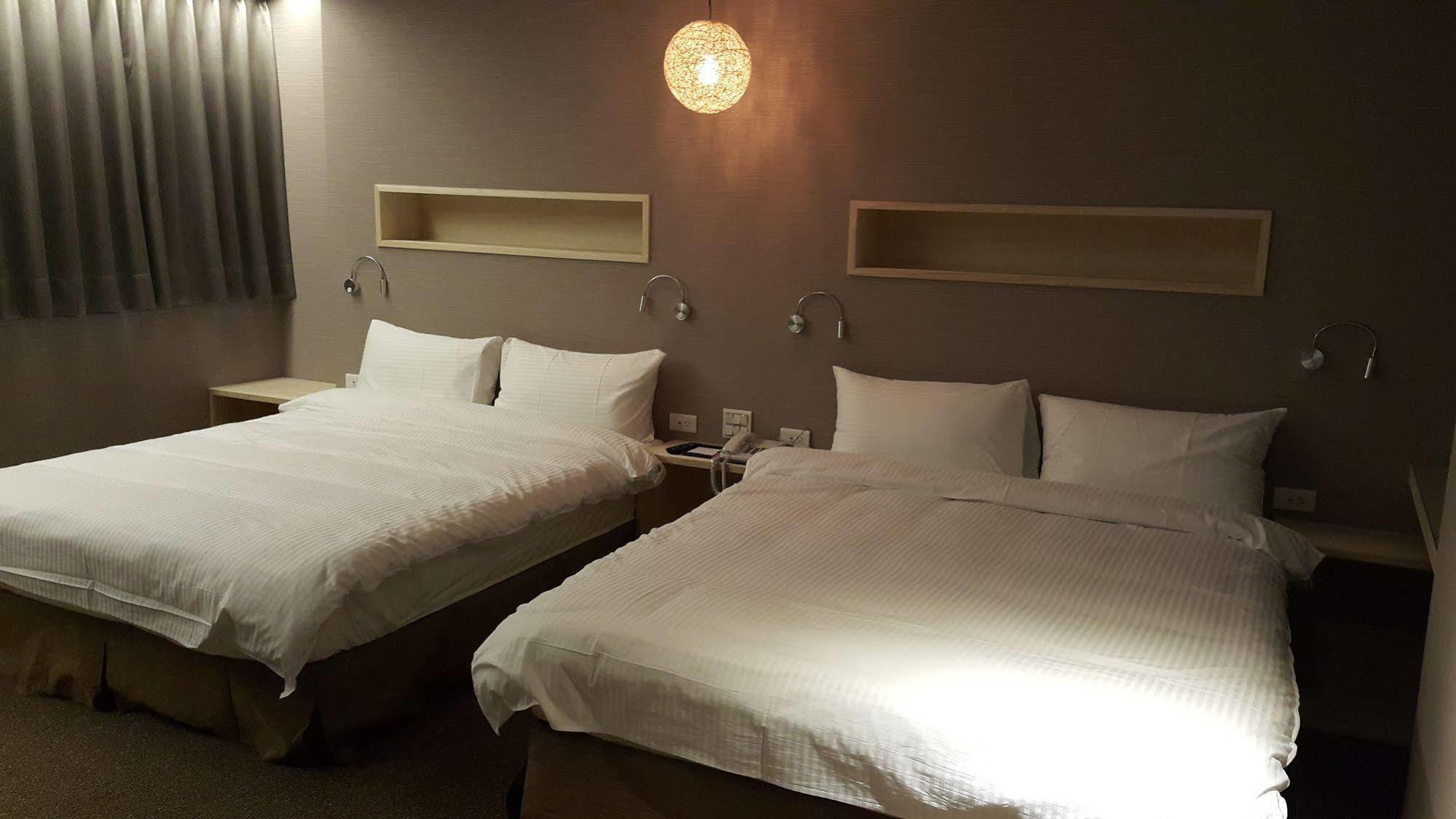 Bayman Hotel Тайпей Екстериор снимка
