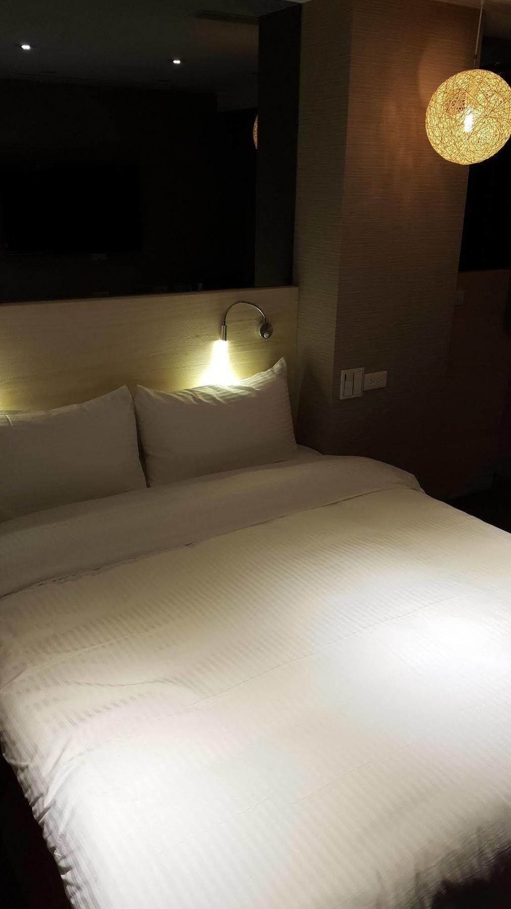 Bayman Hotel Тайпей Екстериор снимка