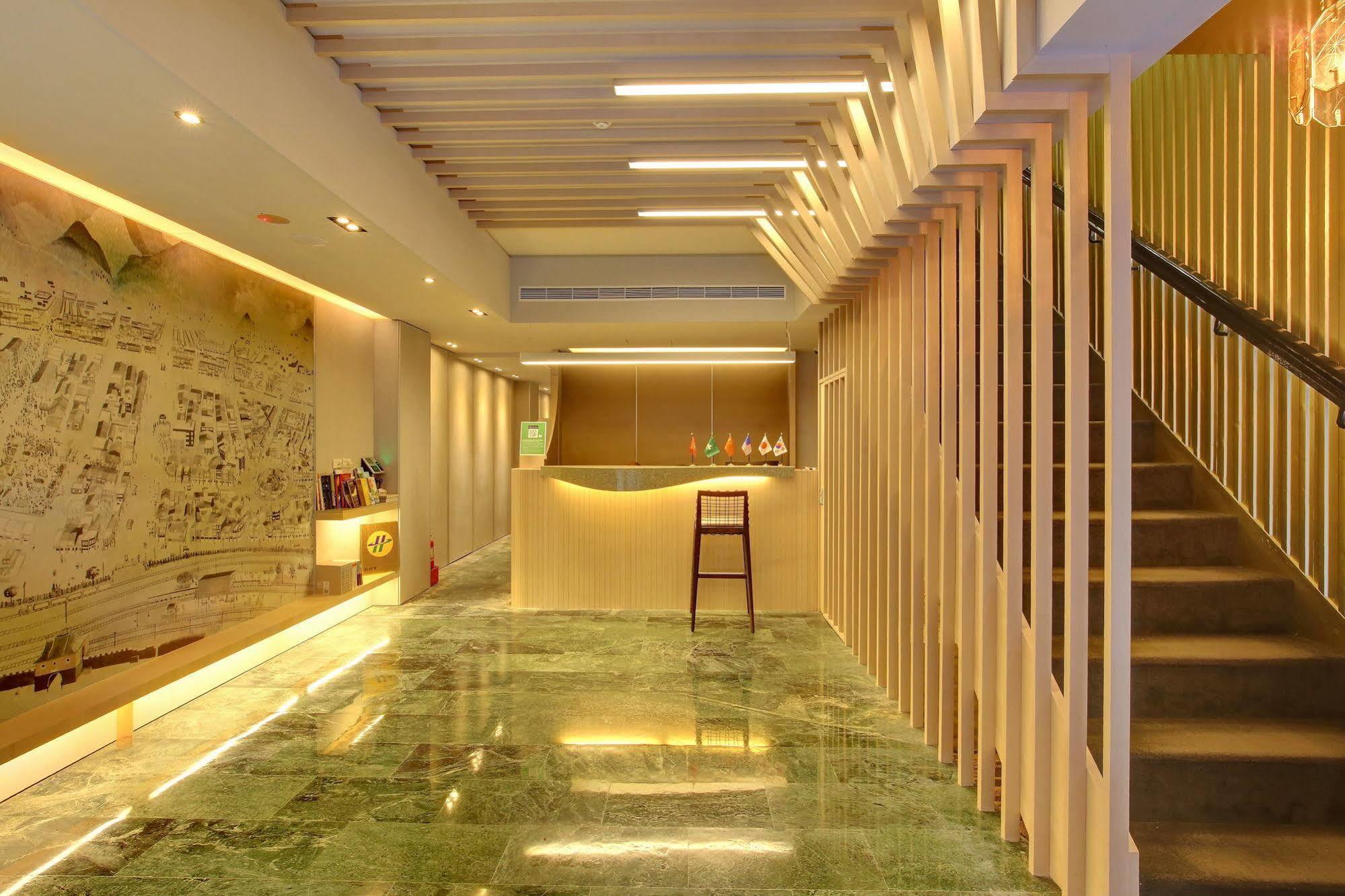 Bayman Hotel Тайпей Екстериор снимка